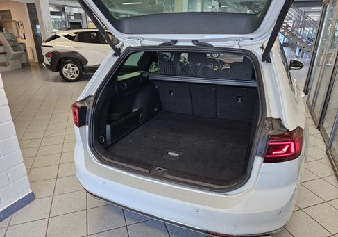 Volkswagen Passat Variant, 2023 3