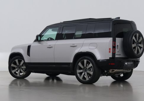 Land Rover Defender, 2026 2