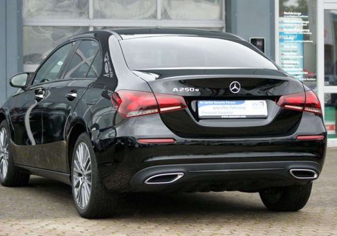 Mercedes-Benz A 250, 2022