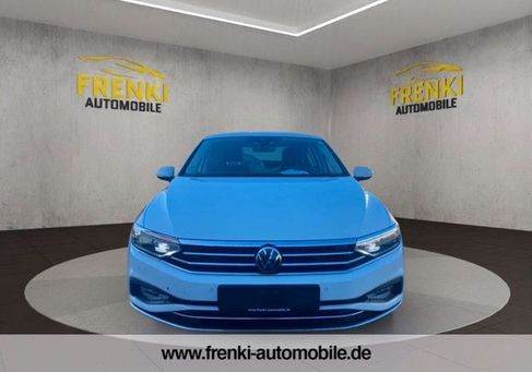Volkswagen Passat, 2021