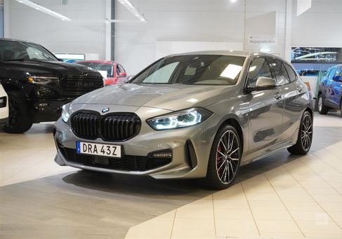 BMW 120, 2024