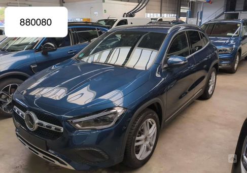 Mercedes-Benz GLA 220, 2021