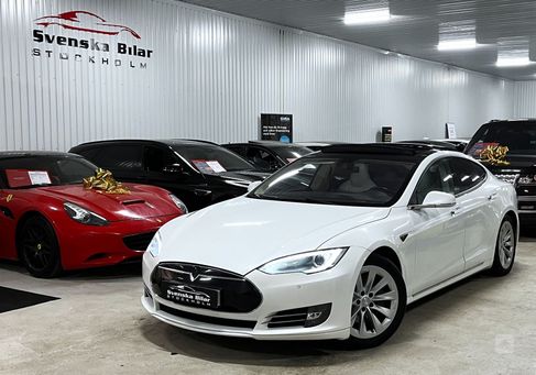 Tesla Model S, 2014