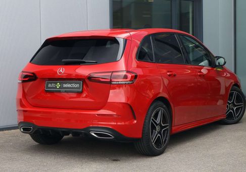Mercedes-Benz B 180, 2020