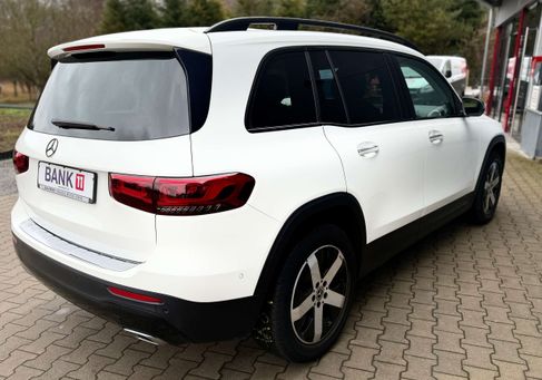 Mercedes-Benz GLB 200, 2022