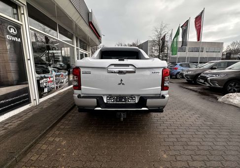 Mitsubishi L200, 2021