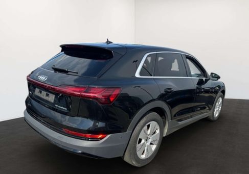 Audi e-tron, 2019