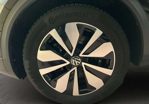 Volkswagen T-Roc, 2025