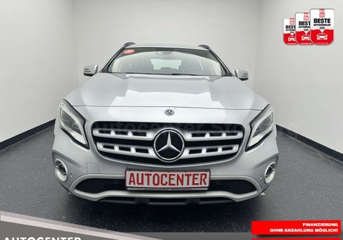 Mercedes-Benz GLA 220, 2020
