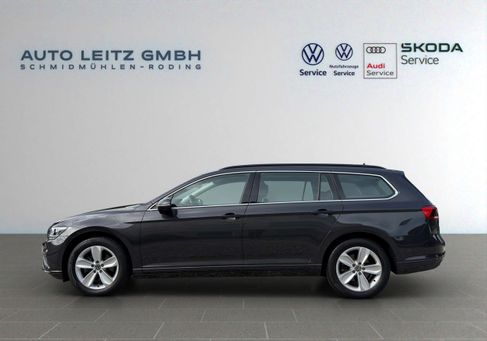 Volkswagen Passat Variant, 2023 3