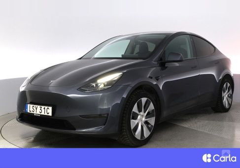 Tesla Model Y, 2022