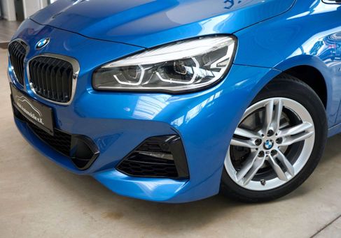 BMW 220, 2019 3