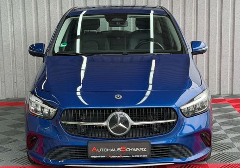 Mercedes-Benz B 180, 2024