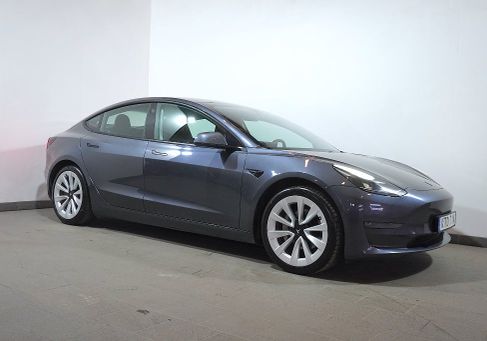Tesla Model 3, 2021