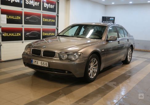 BMW 745, 2004