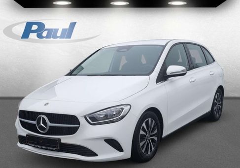 Mercedes-Benz B 180, 2024
