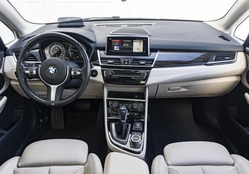 BMW 225 Active Tourer, 2020