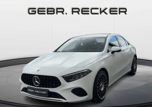 Mercedes-Benz A 180, 2025