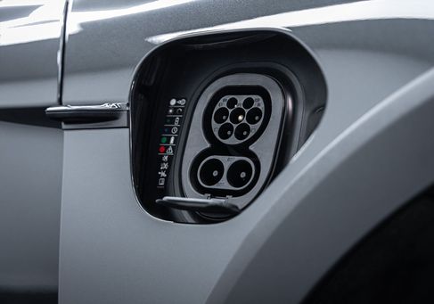 Porsche Taycan, 2024