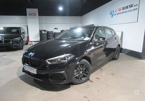 BMW 1 Serija, 2022