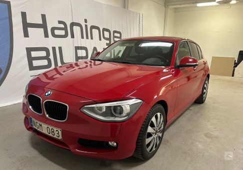 BMW 118, 2013