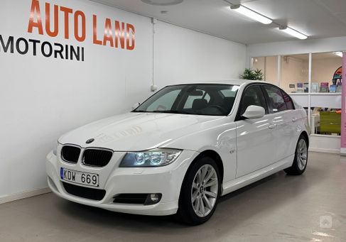 BMW 318, 2010