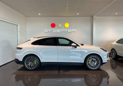 Porsche Cayenne, 2021