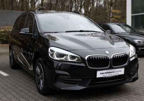 BMW 218, 2022