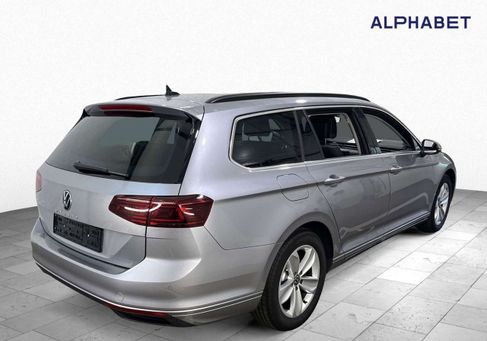 Volkswagen Passat Variant, 2023 2