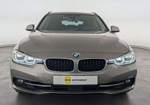 BMW 330, 2018