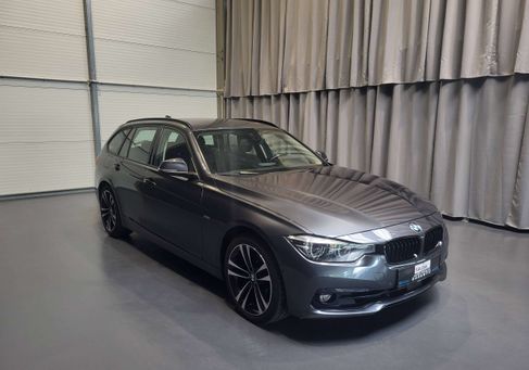 BMW 330, 2018