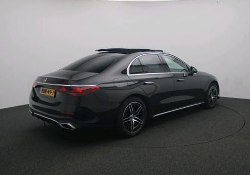 Mercedes-Benz E 300, 2025