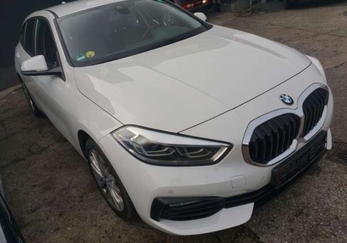 BMW 116, 2020