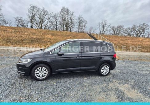 Volkswagen Touran, 2021 3