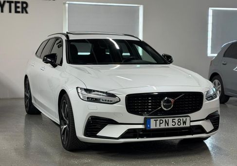 Volvo V90, 2021