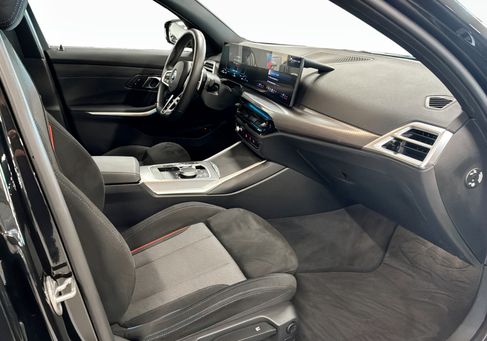 BMW 330, 2026 3