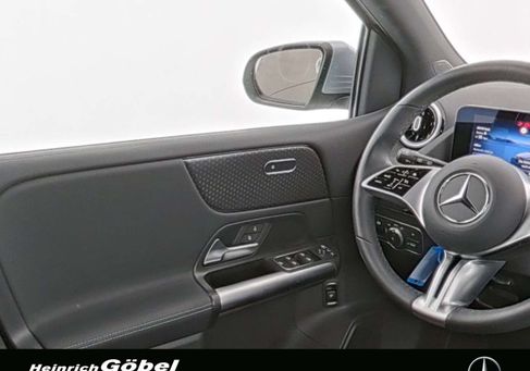 Mercedes-Benz B 180, 2024