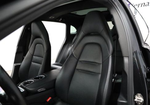 Porsche Panamera, 2018