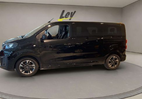 Opel Zafira, 2020