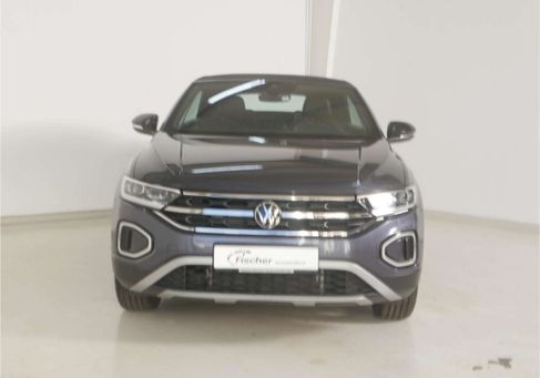 Volkswagen T-Roc, 2025 3