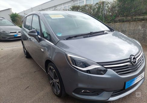 Opel Zafira, 2018