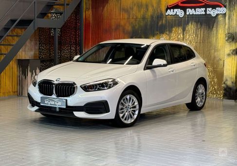 BMW 118, 2023