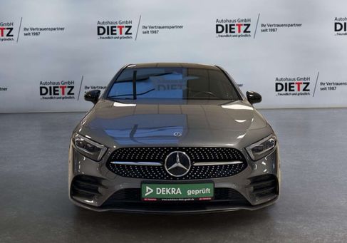 Mercedes-Benz A 200, 2022