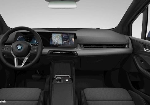 BMW 230, 2023