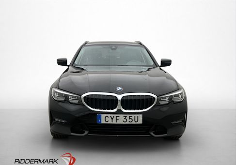 BMW 330, 2021