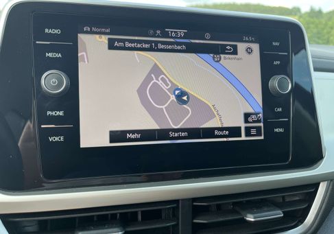 Volkswagen T-Roc, 2023