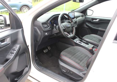 Ford Kuga, 2021