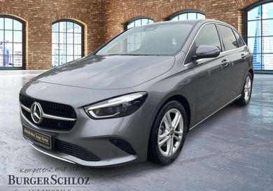 Mercedes-Benz B 180, 2025