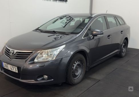 Toyota Avensis, 2010