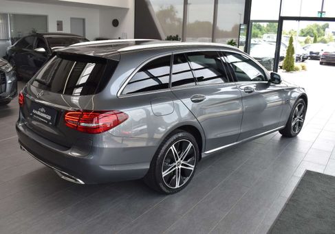 Mercedes-Benz C 300, 2020